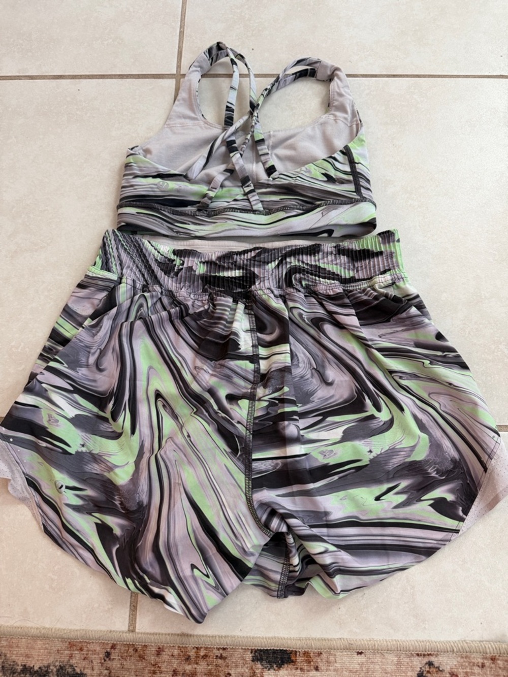 lululemon athletica Women’s Athletic Set - Picture 2 of 4